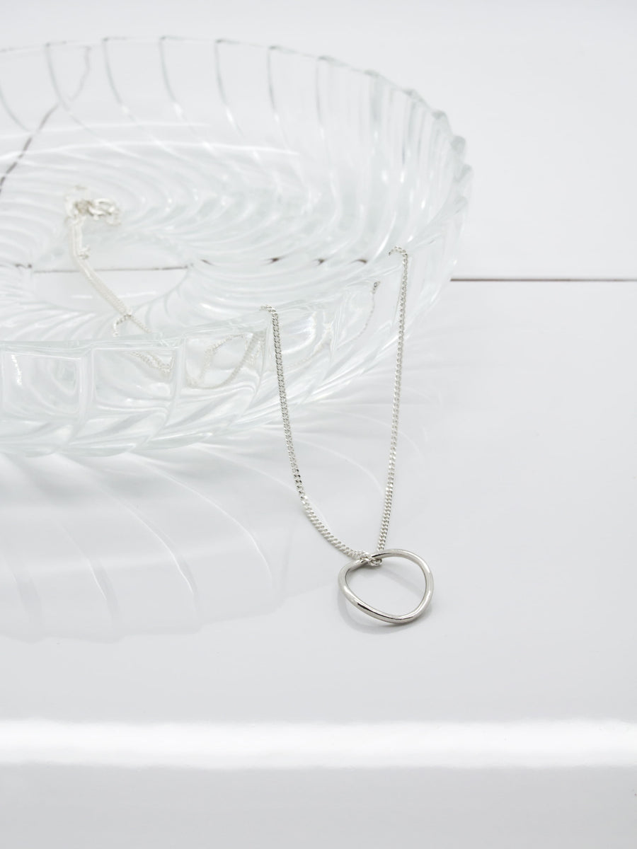 Miono by Catherine Merlin | Necklace Leaf Small