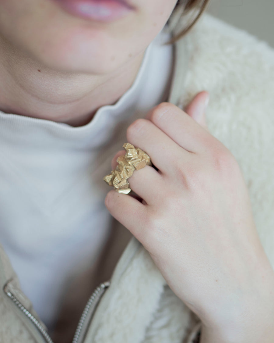 Or-Impact by Emilie Somers | Ring Big Rock Gold Plated